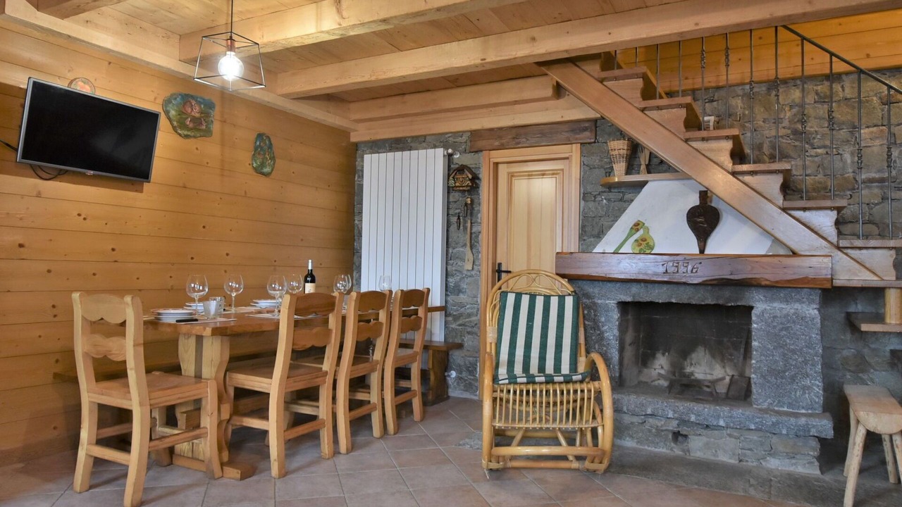 Photo of Outdoor in Mello