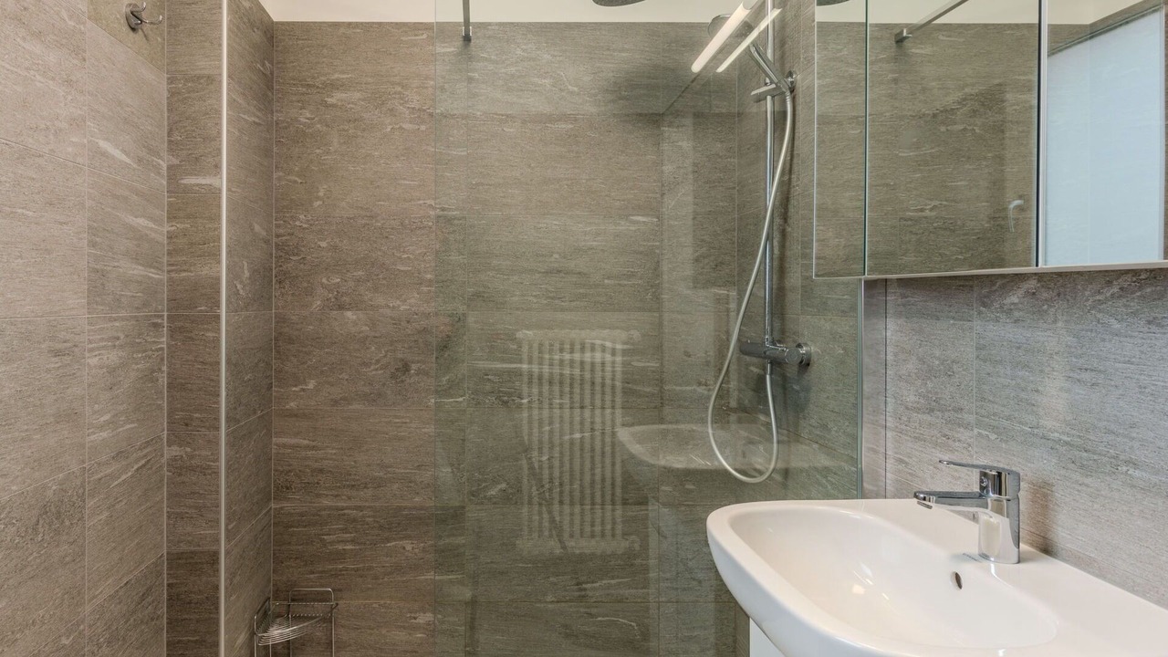 Photo of Bathroom in Corrido