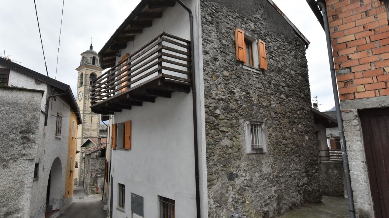 Photo of Others in Dubino