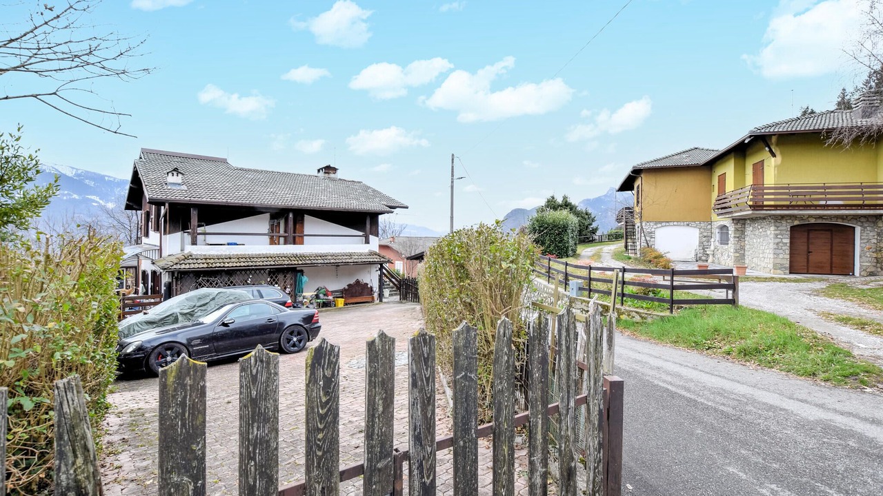 Photo of Others in Ossimo