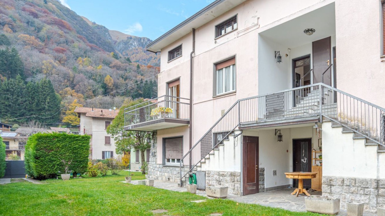 Photo of Outdoor in Barni