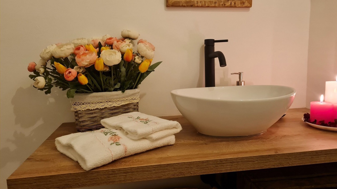 Photo of Bathroom in Scandolara Ravara