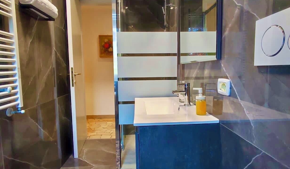 Photo of Bathroom in Dergano