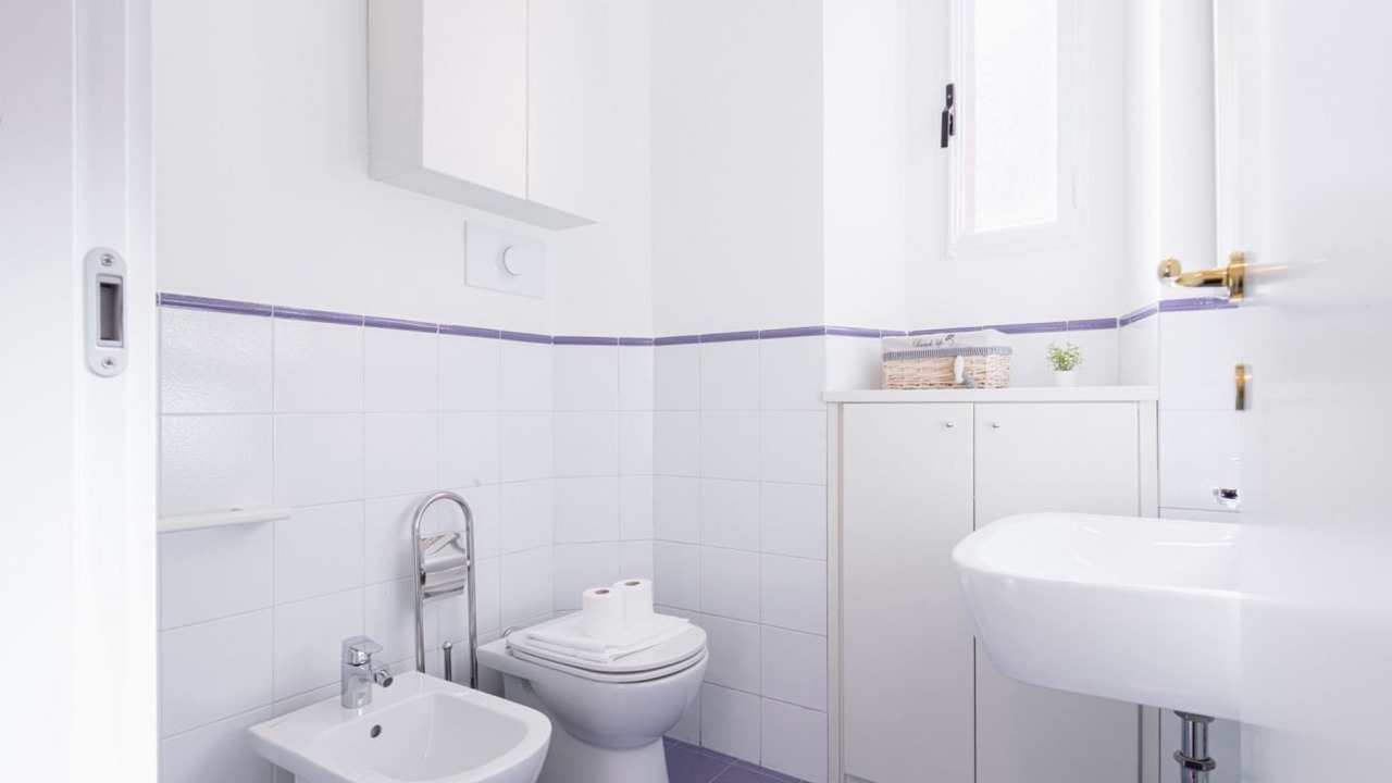 Photo of Bathroom in Central Station