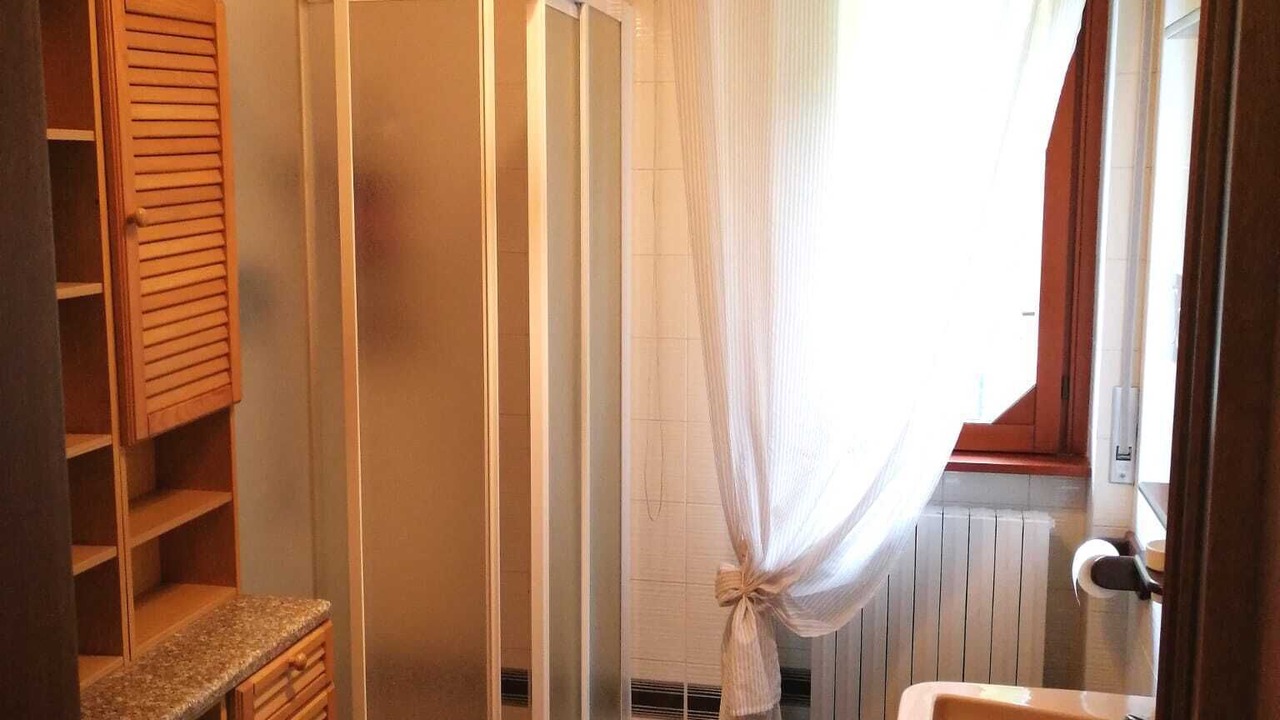 Photo of Bathroom in Carenno