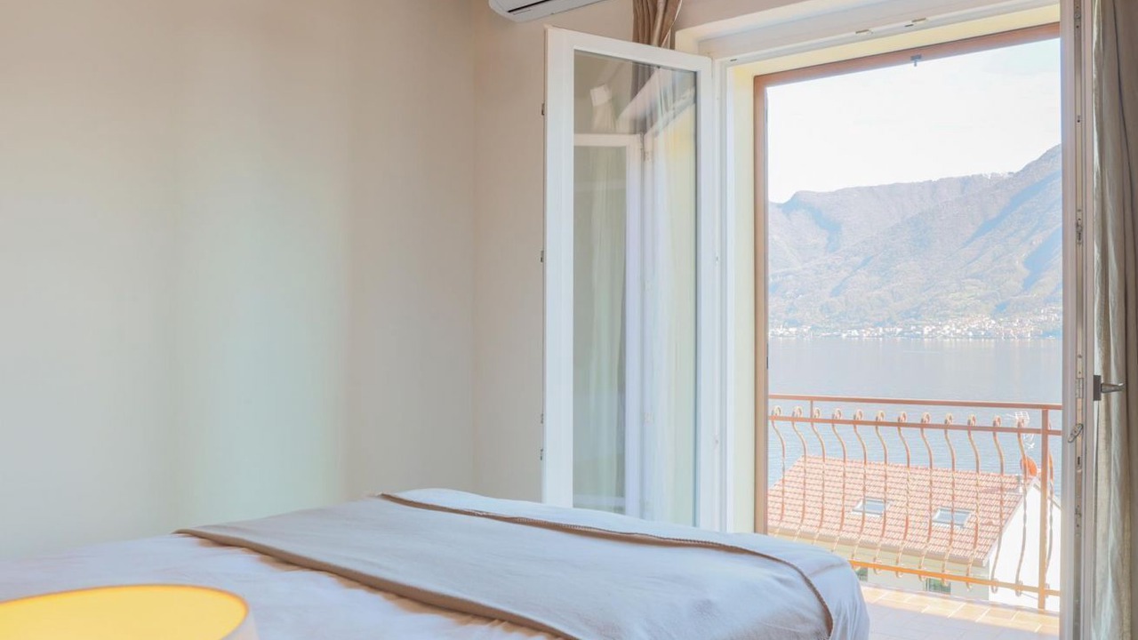 Photo of Bedroom in Colonno