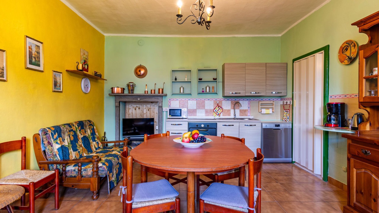 Photo of Livingroom in Dongo