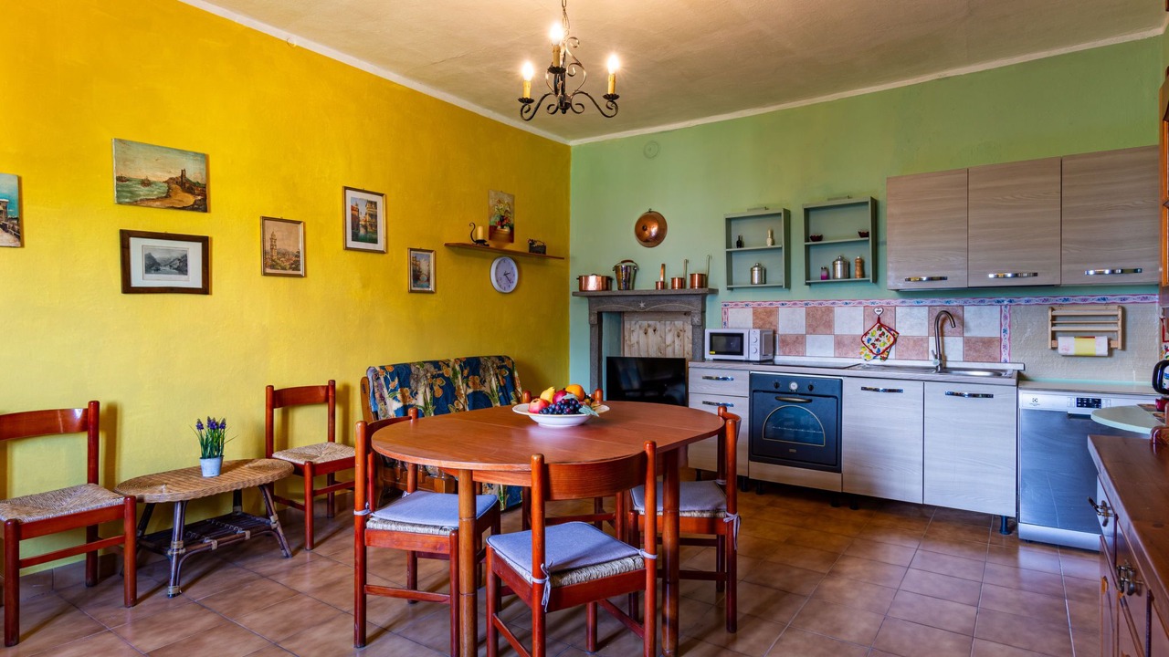 Photo of Bedroom in Dongo