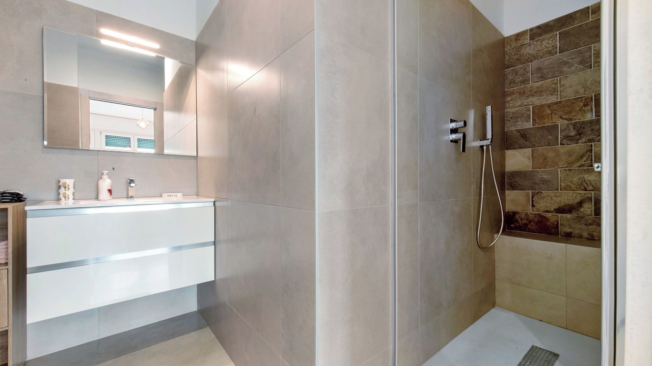 Photo of Bathroom in Albate