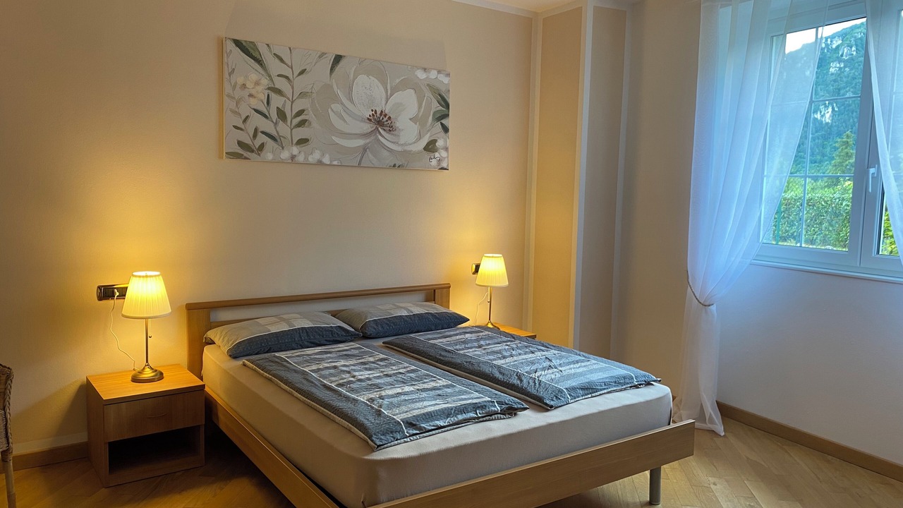 Photo of Bedroom in Crone