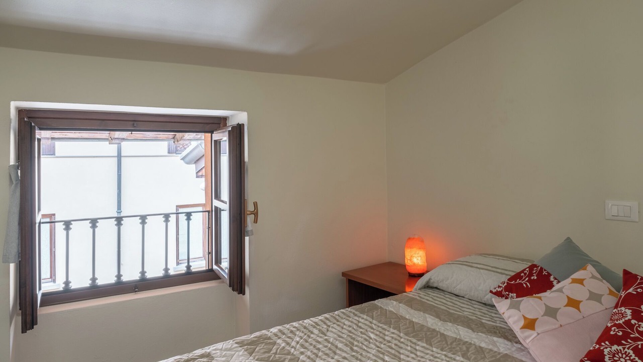 Photo of Bedroom in Iseo