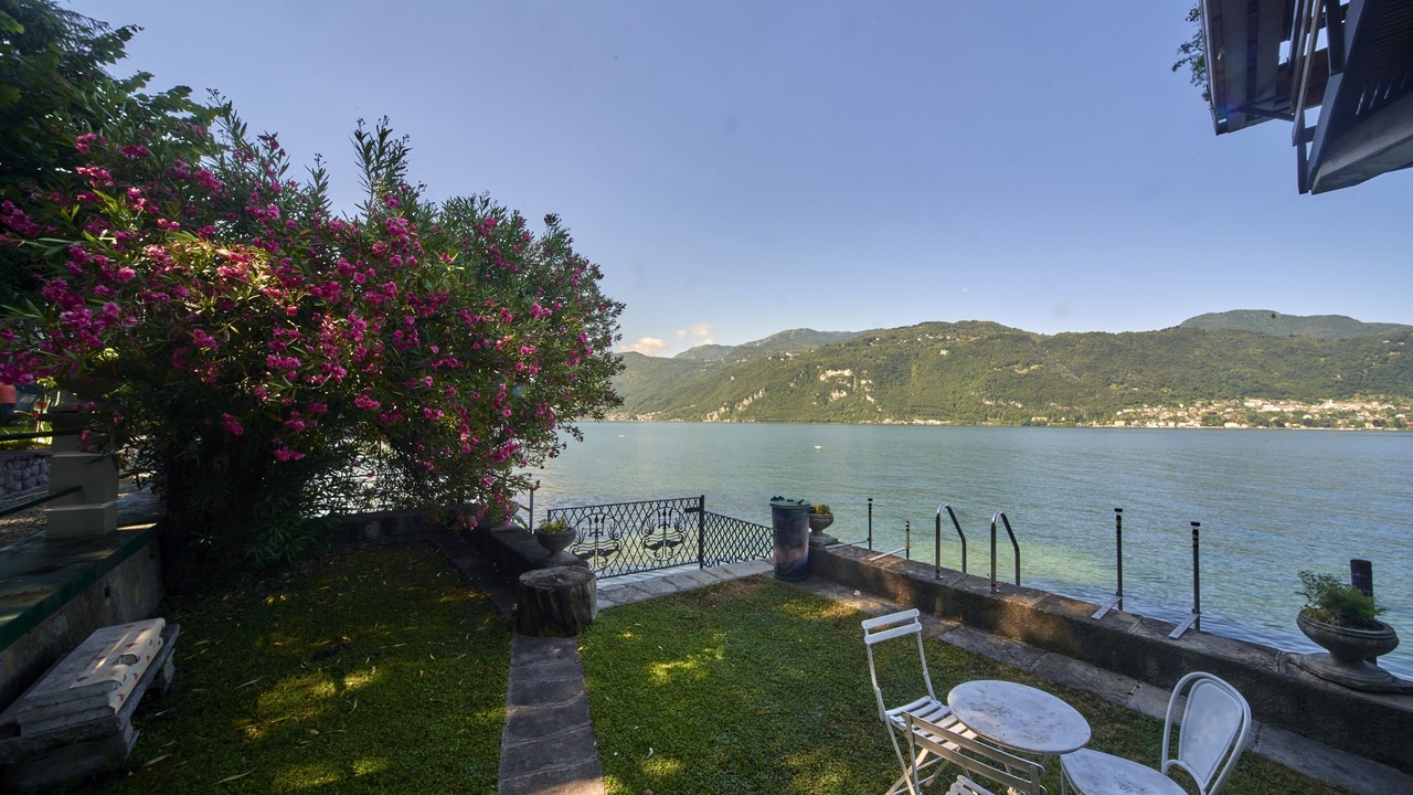 Photo of Patio Balcony in Lierna