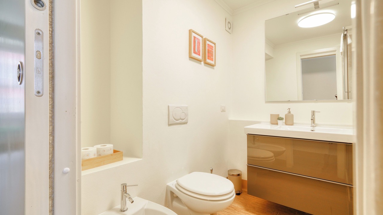 Photo of Bathroom in Centro Direzionale