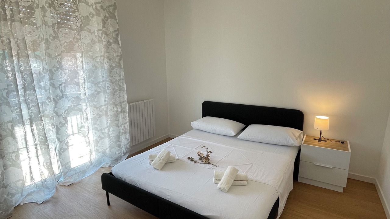 Photo of Bedroom in Roe