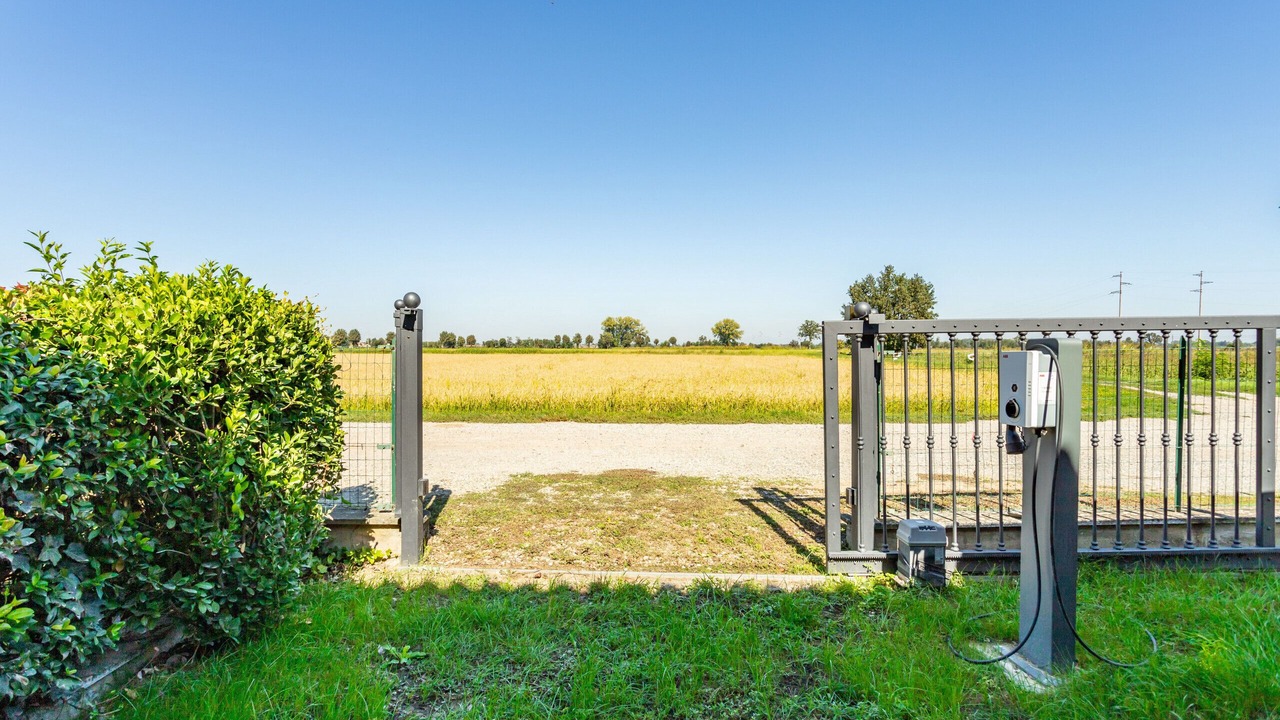 Photo of Outdoor in Pavia