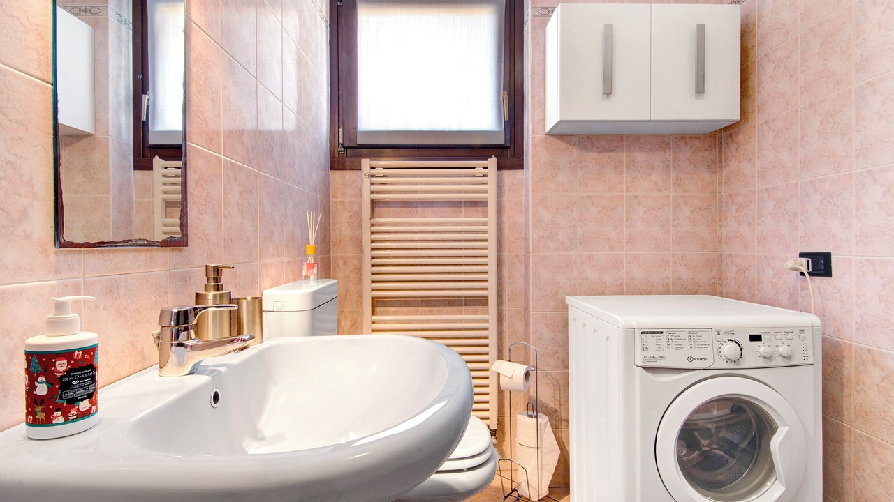 Photo of Bathroom in Dongo