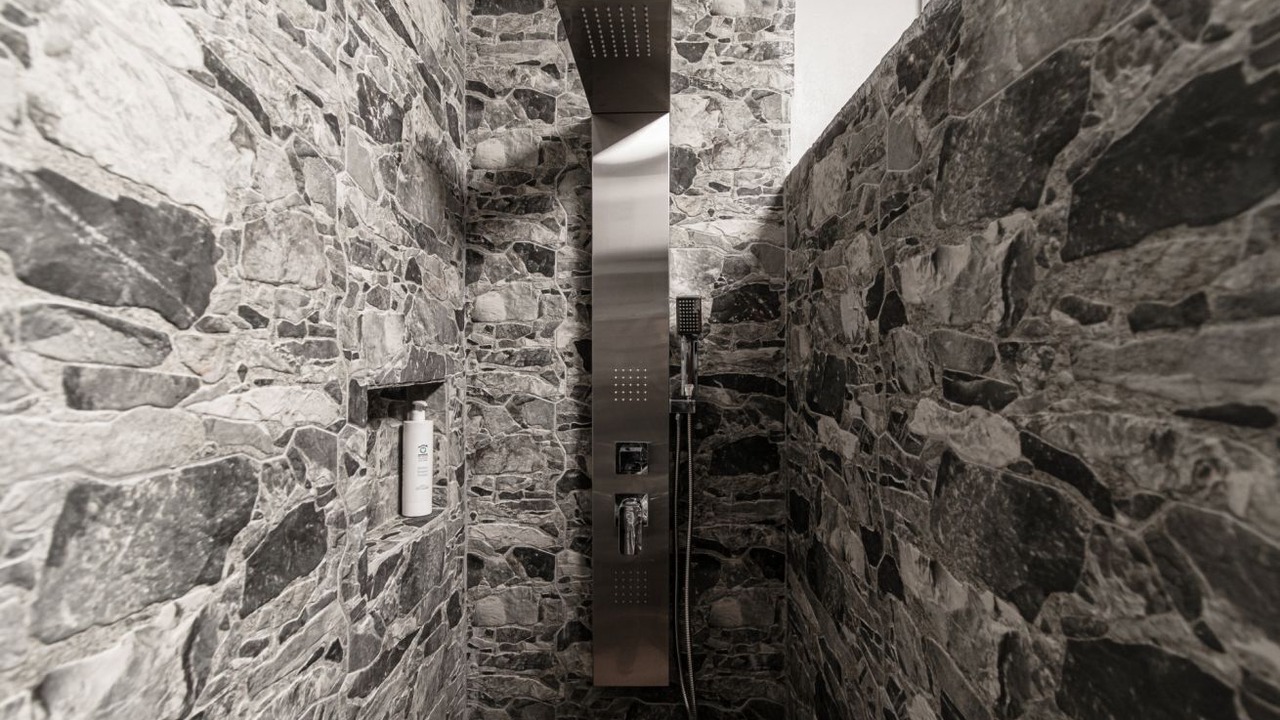 Photo of Bathroom in Carate Urio