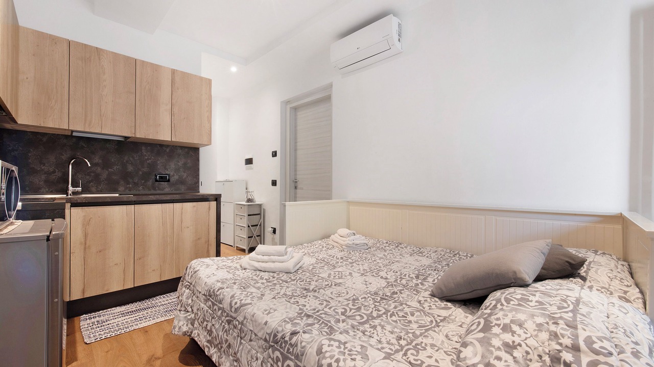 Photo of Bedroom in Mandello del Lario