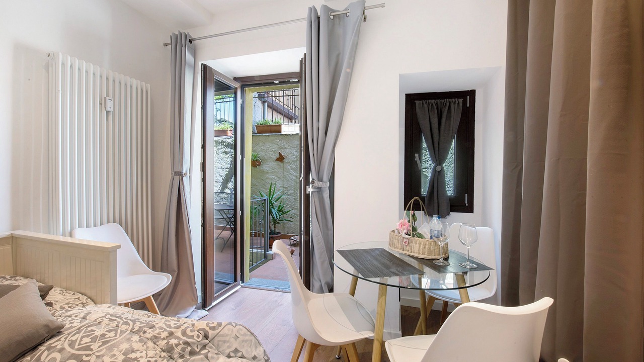 Photo of Bedroom in Mandello del Lario