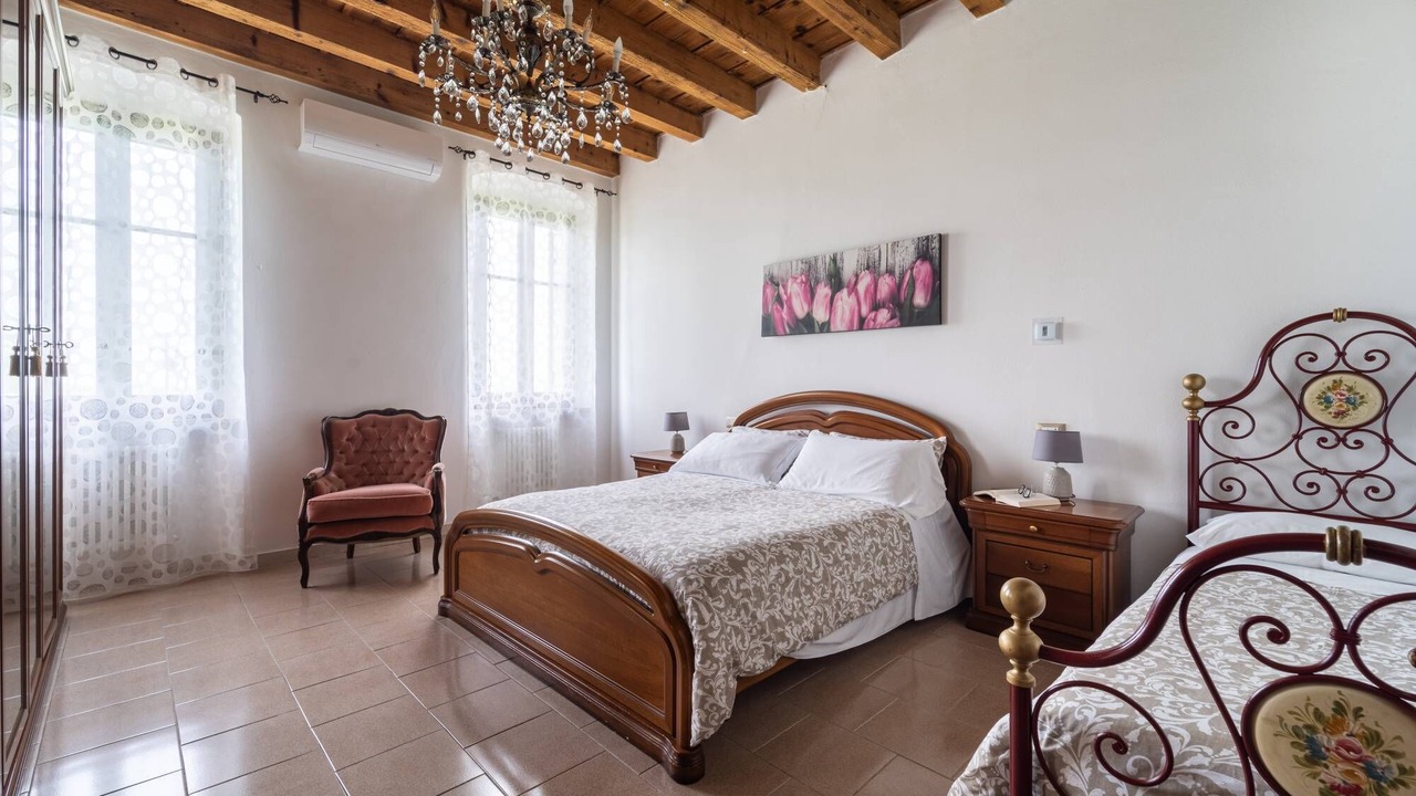 Photo of Bedroom in Monzambano