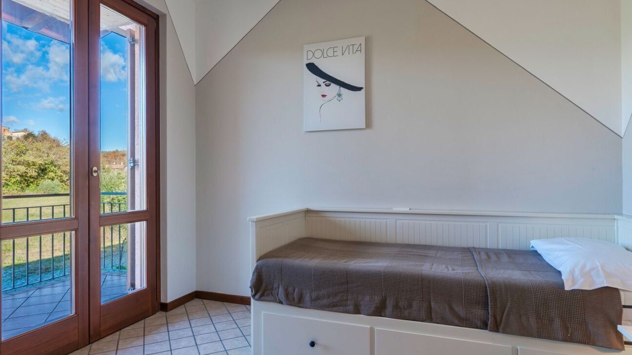 Photo of Bedroom in Polpenazze del Garda