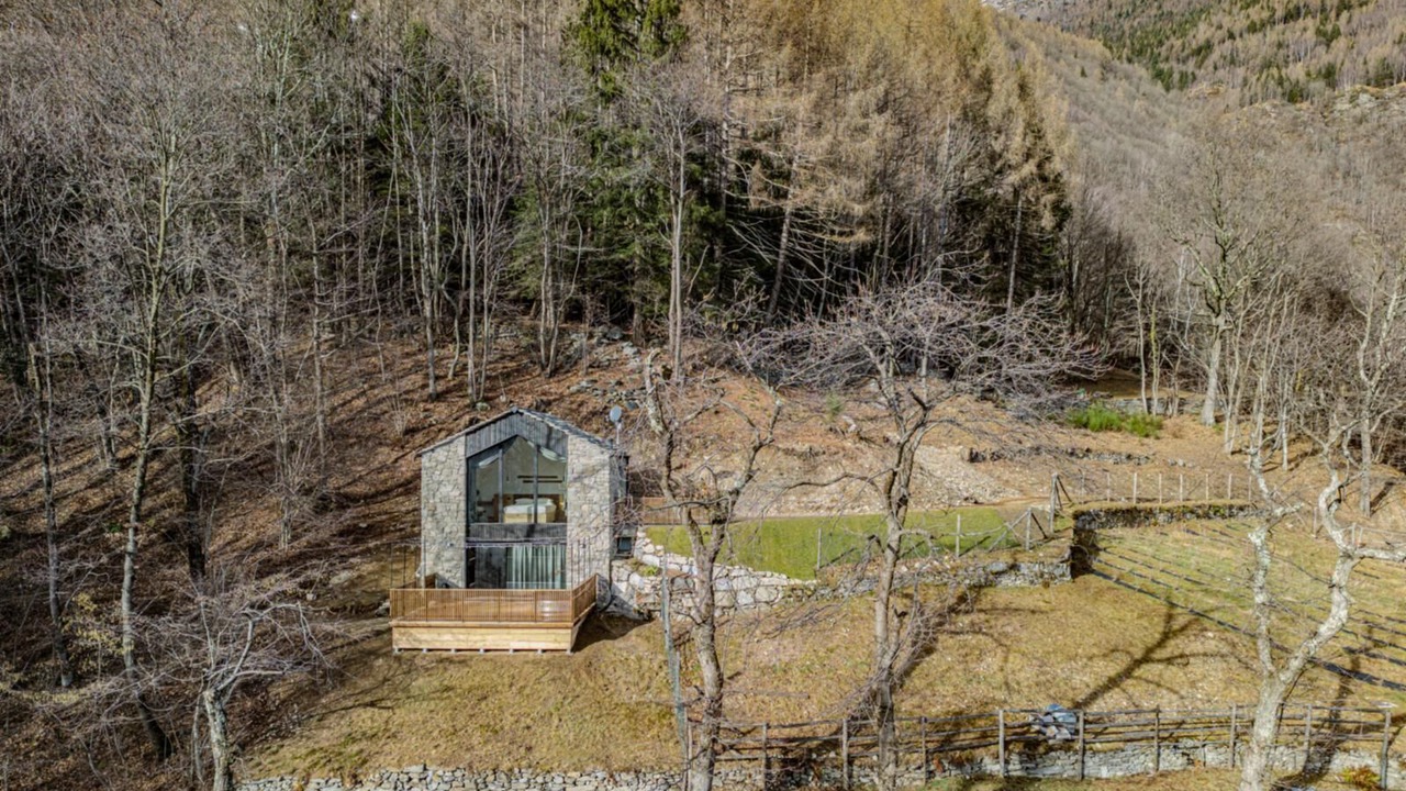 Photo of Outdoor in Menarola