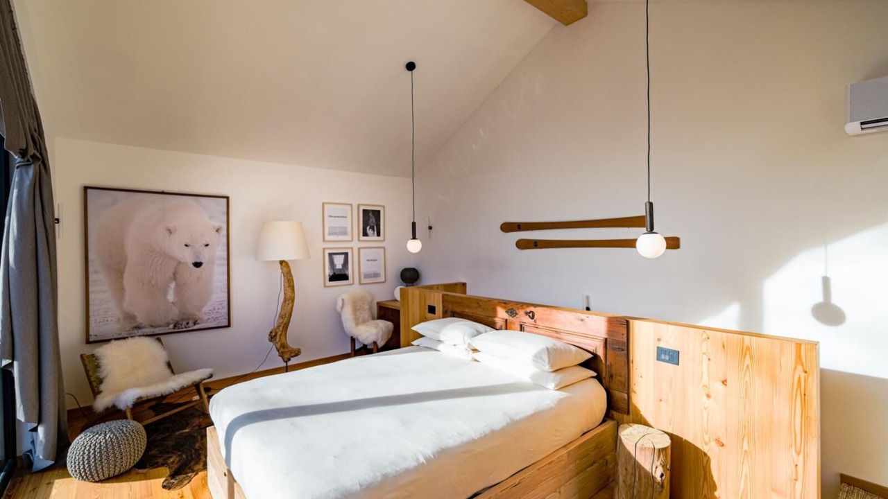 Photo of Bedroom in Menarola