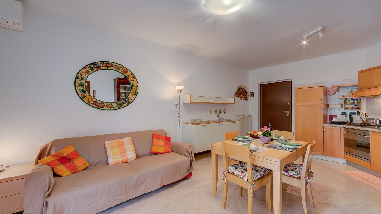 Photo of Bedroom in Toscolano Maderno