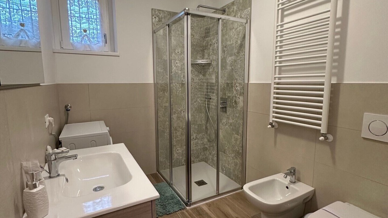 Photo of Bathroom in Fino del Monte