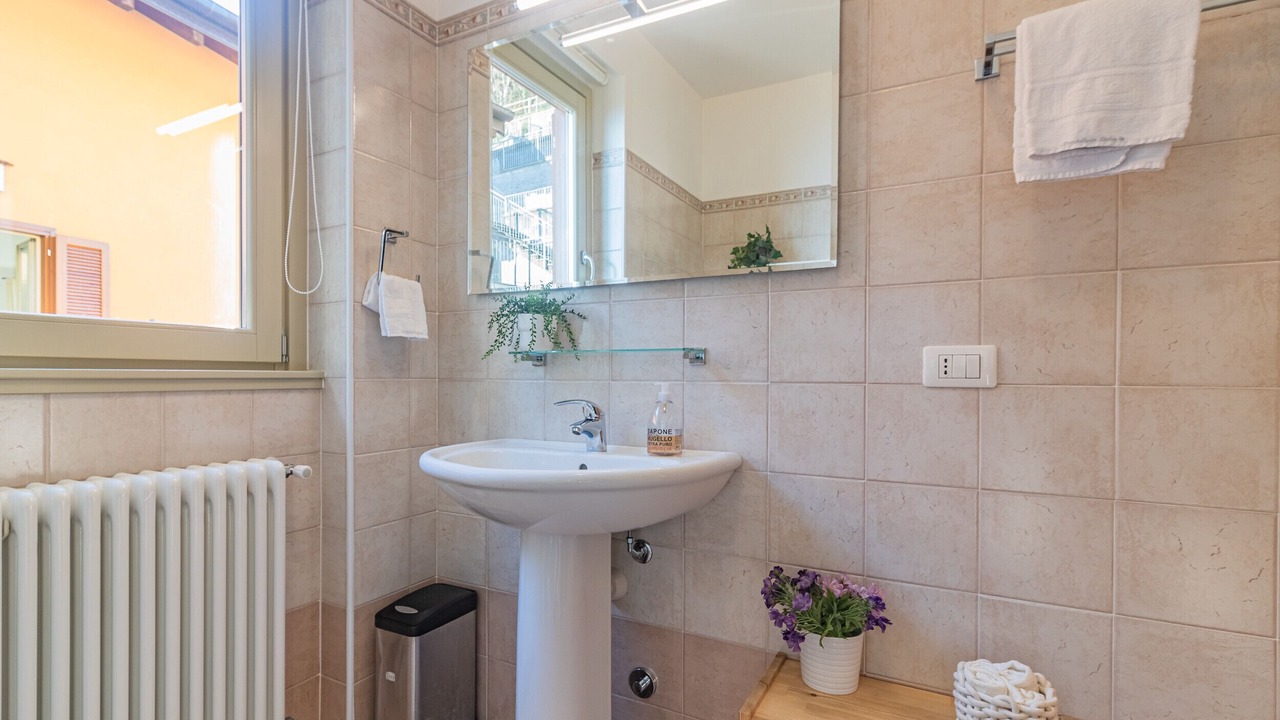 Photo of Bathroom in Perledo