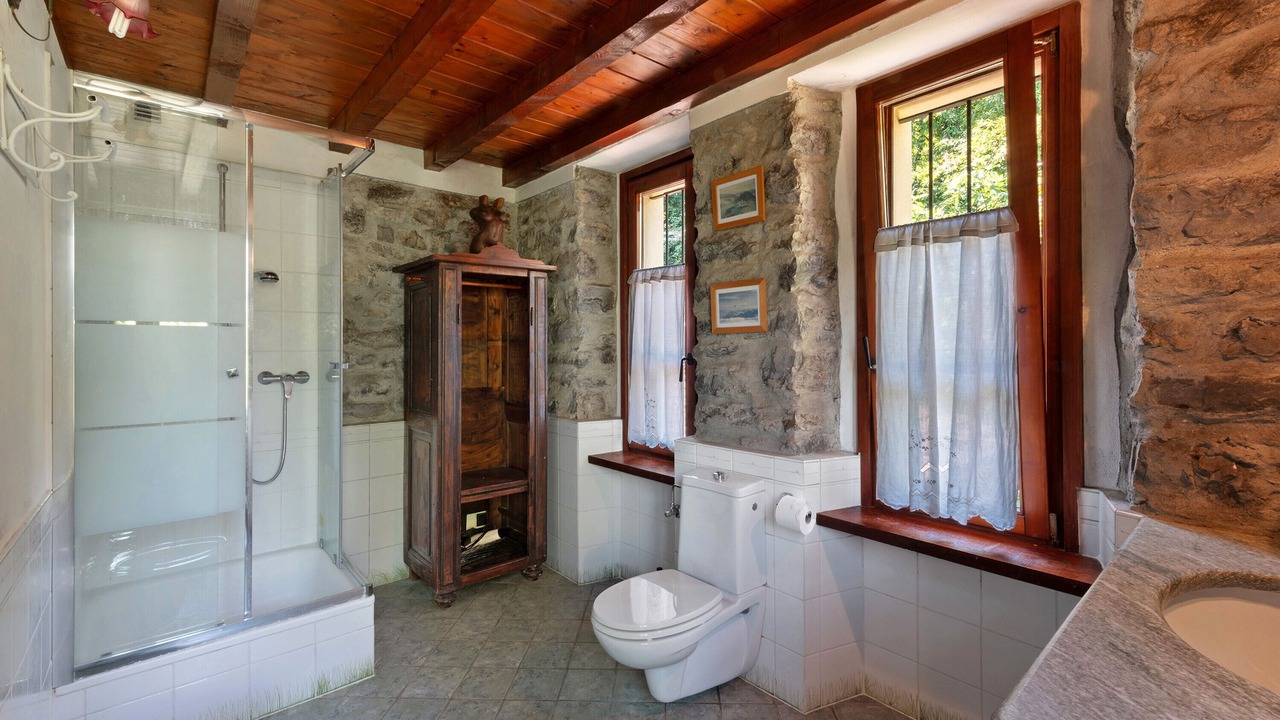 Photo of Bathroom in Bene Lario
