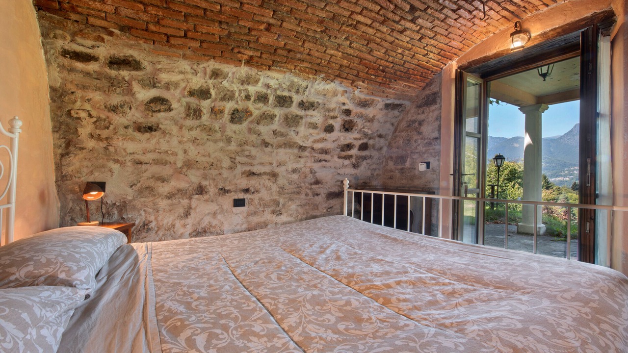 Photo of Bedroom in Bene Lario