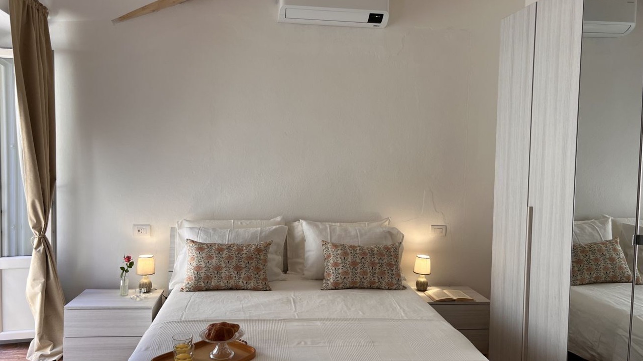 Photo of Bedroom in Torno