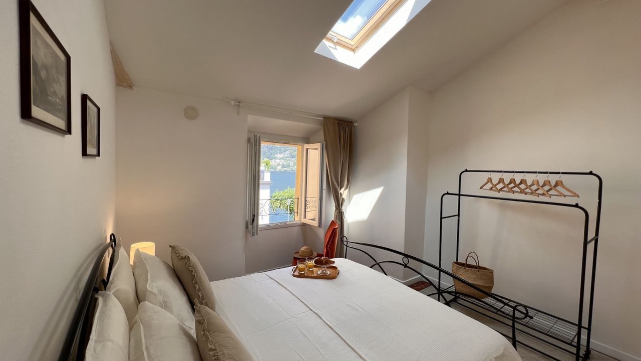 Photo of Bedroom in Torno