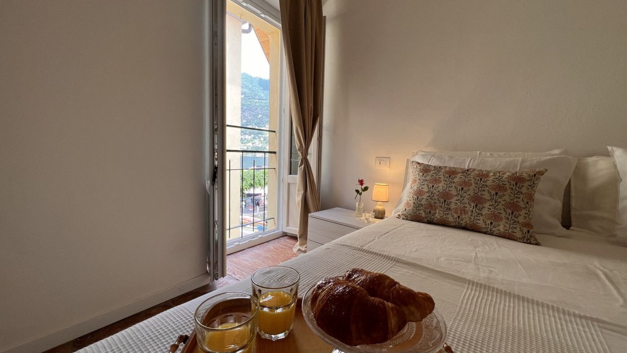 Photo of Bedroom in Torno