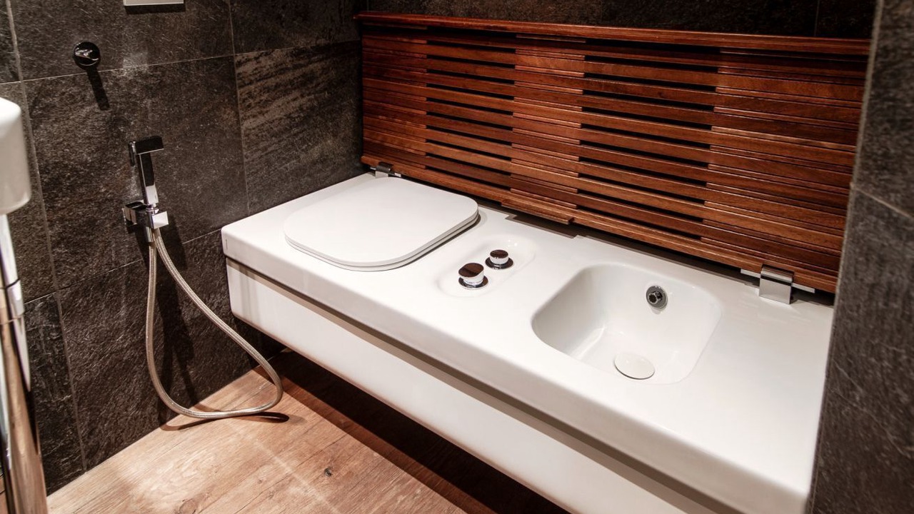 Photo of Bathroom in Como City Centre