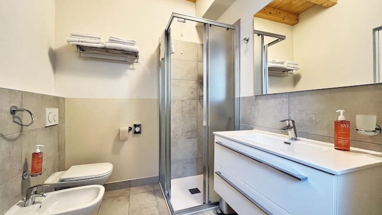 Photo of Bathroom in Rodero