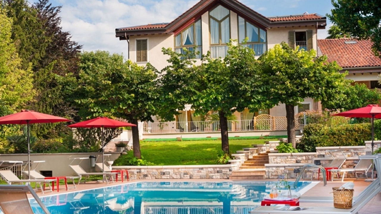 Photo of Outdoor in Santigaro