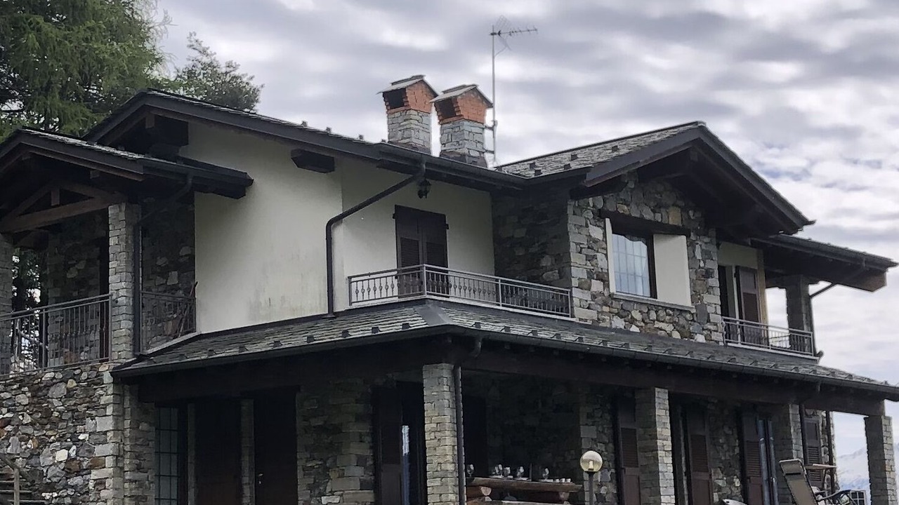 Photo of Outdoor in Mello