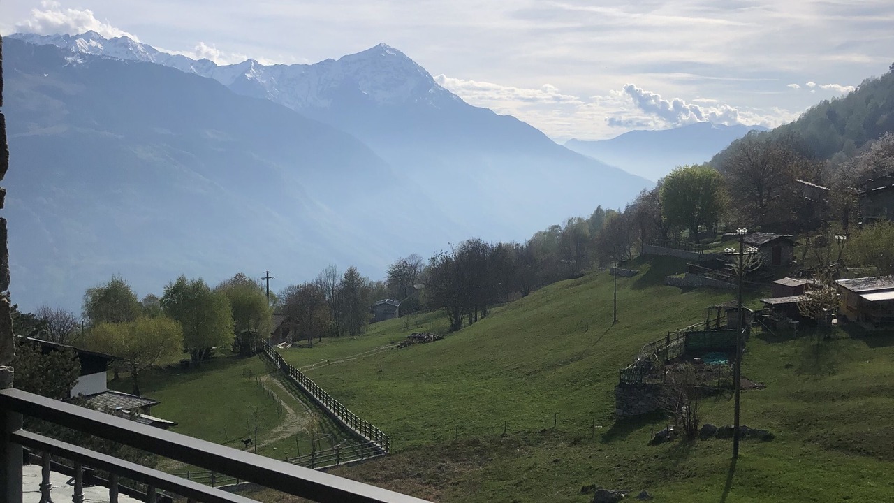 Photo of Outdoor in Mello