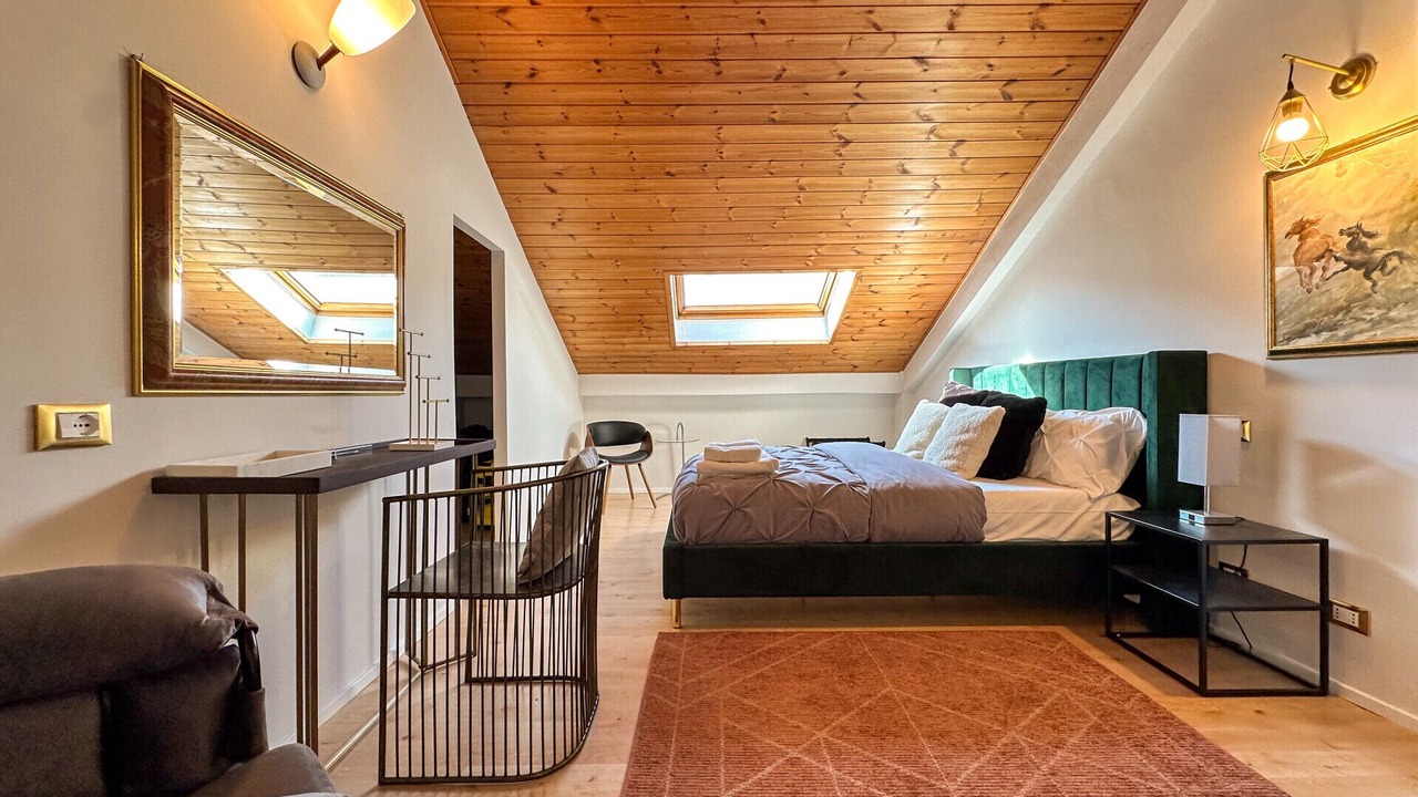 Photo of Bedroom in Como City Centre