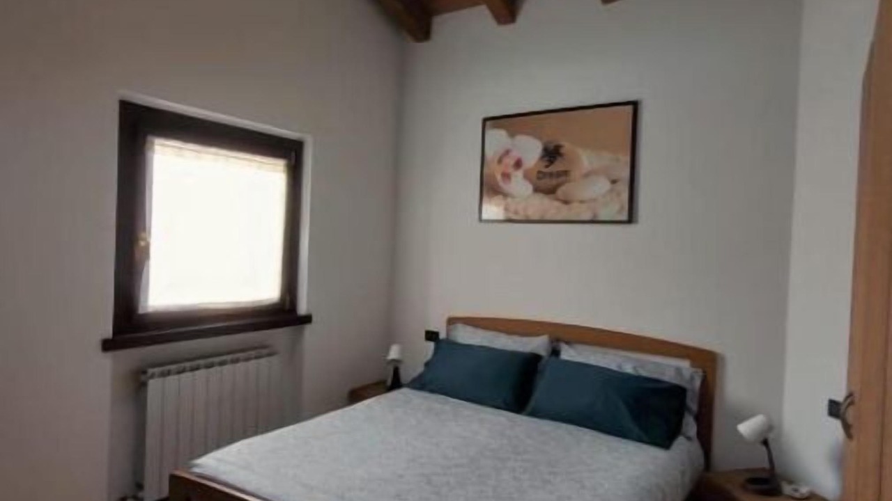 Photo of Bedroom in Costa Volpino
