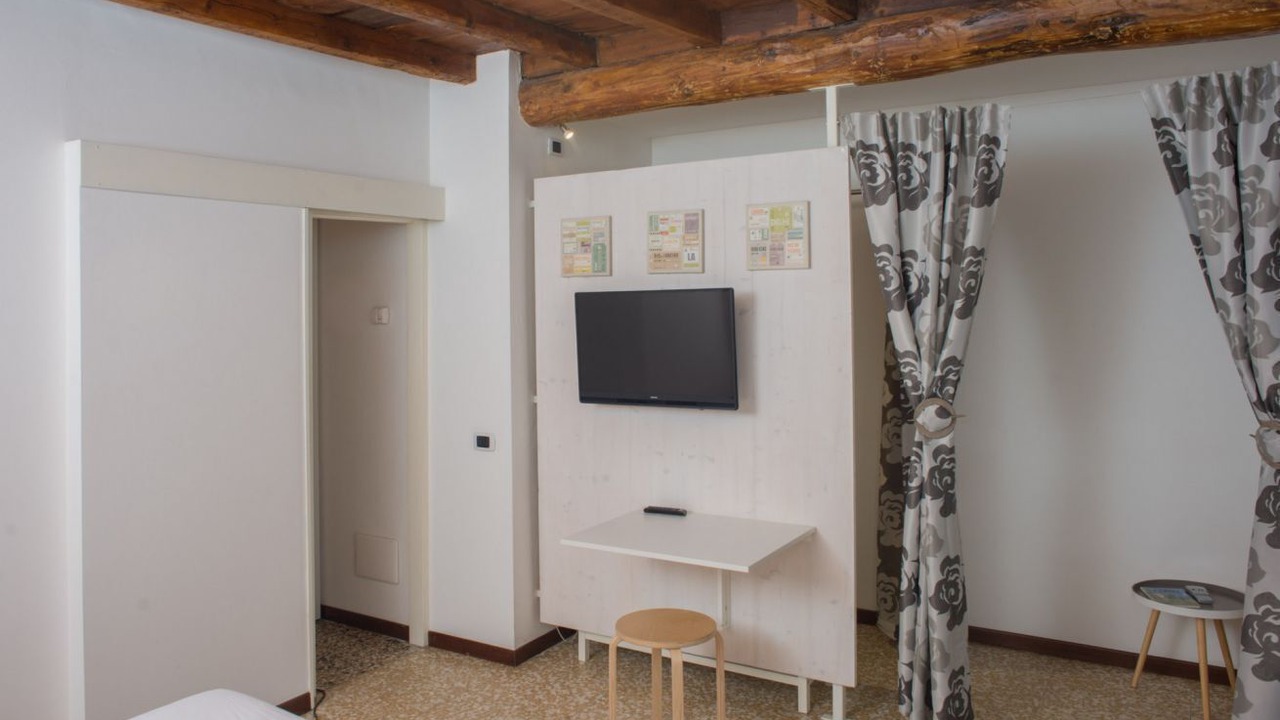 Photo of Bedroom in Cernobbio