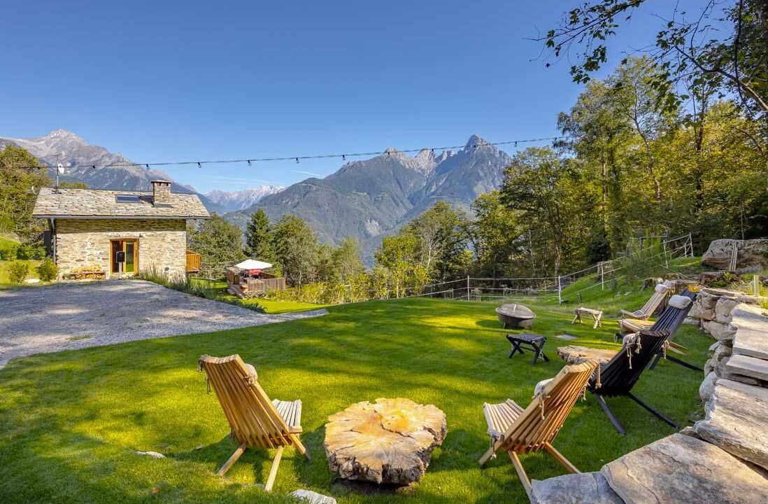 Photo of Outdoor in Menarola