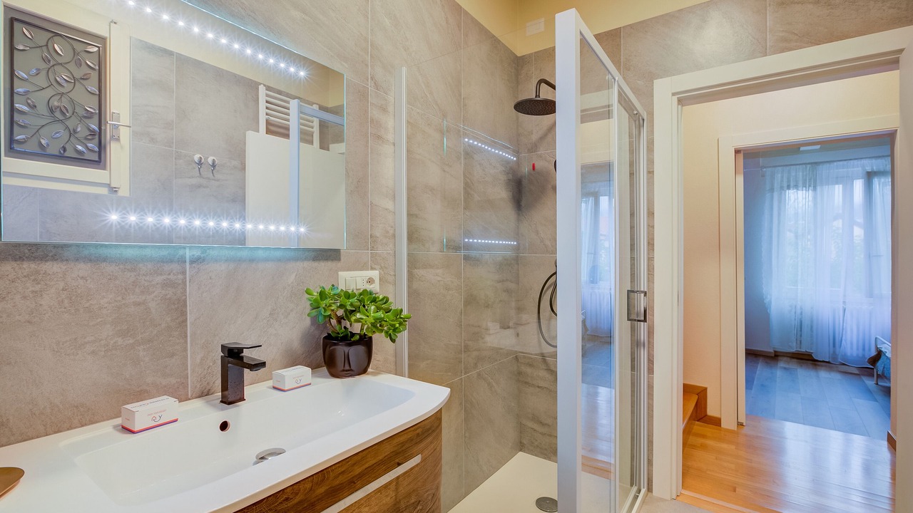 Photo of Bathroom in Gavirate