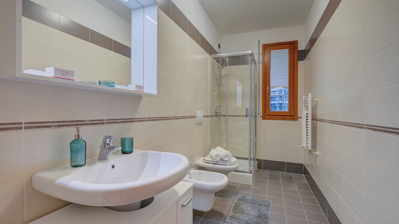 Photo of Bathroom in Laveno