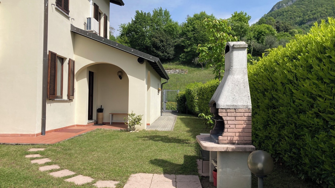 Photo of Patio Balcony in Mandello del Lario