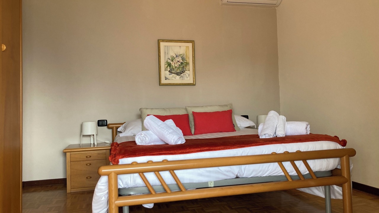 Photo of Bedroom in Mandello del Lario