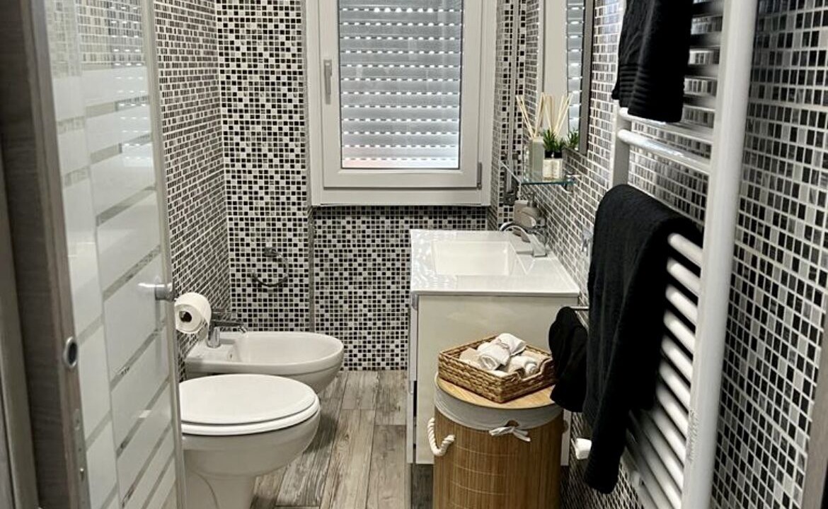 Photo of Bathroom in Cinisello Balsamo