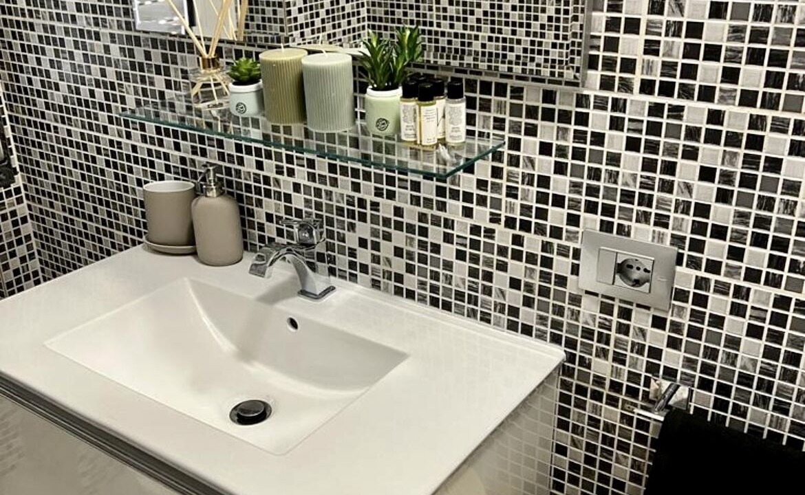 Photo of Bathroom in Cinisello Balsamo